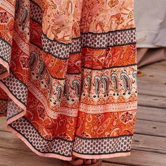 Boho Paisley Print Stretchy Waist Maxi Skirt - Picture 3 of 5